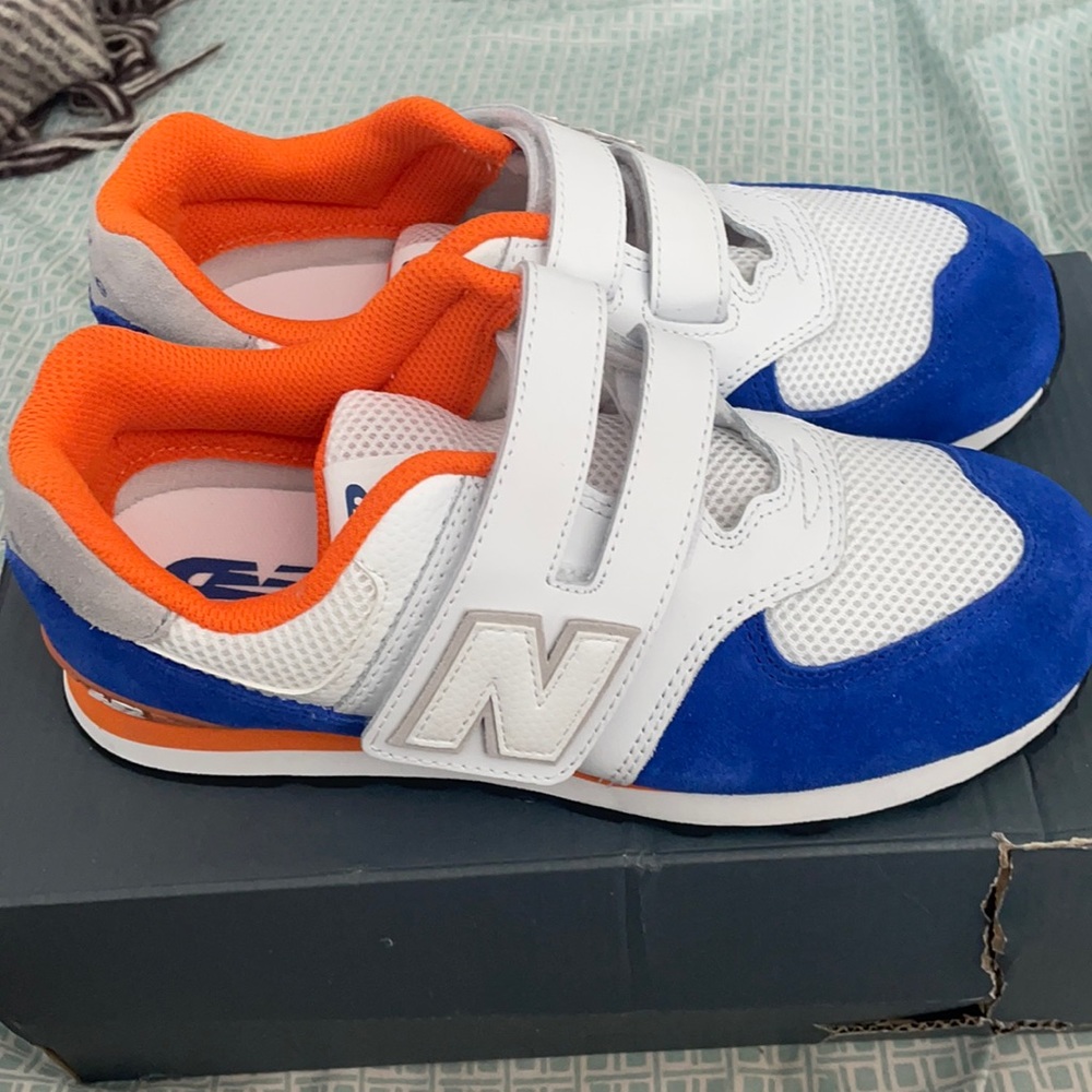 Boys Wide 4.5 New Balance Sneakers